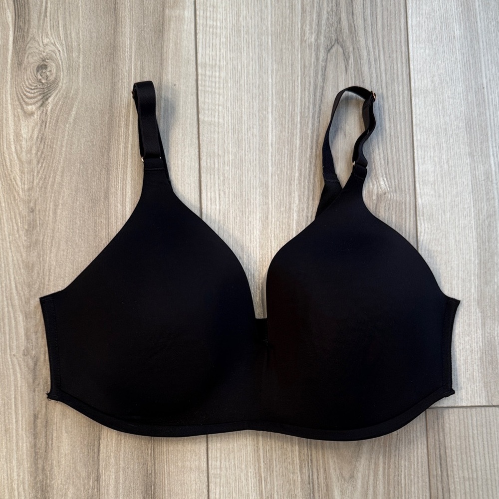 Soma Black Vanishing Wireless Bra - 38D